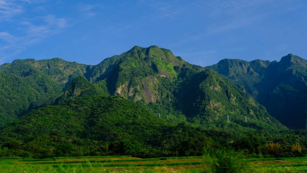 天氣好金剛山顯而易見