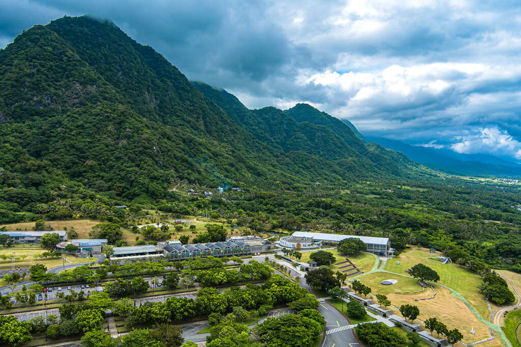 In the past, the Torik Amis called this place katomayan, meaning  the place where bears roam about.