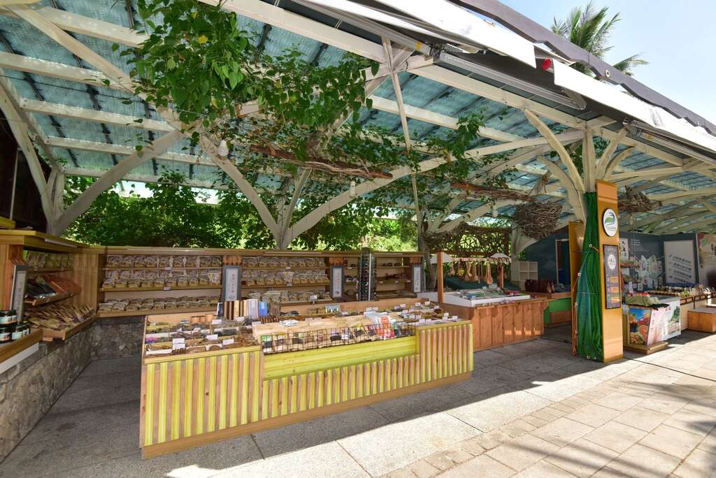 水往上流賣店門面改造，市集新風貌