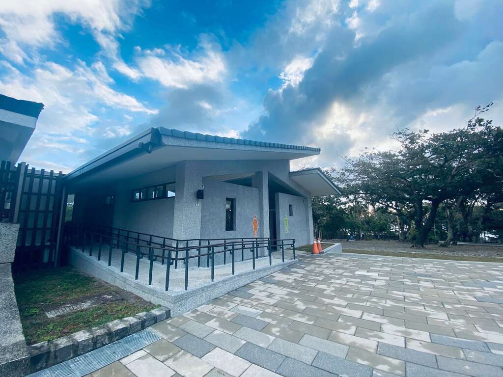 小野柳遊客中心整修後公廁