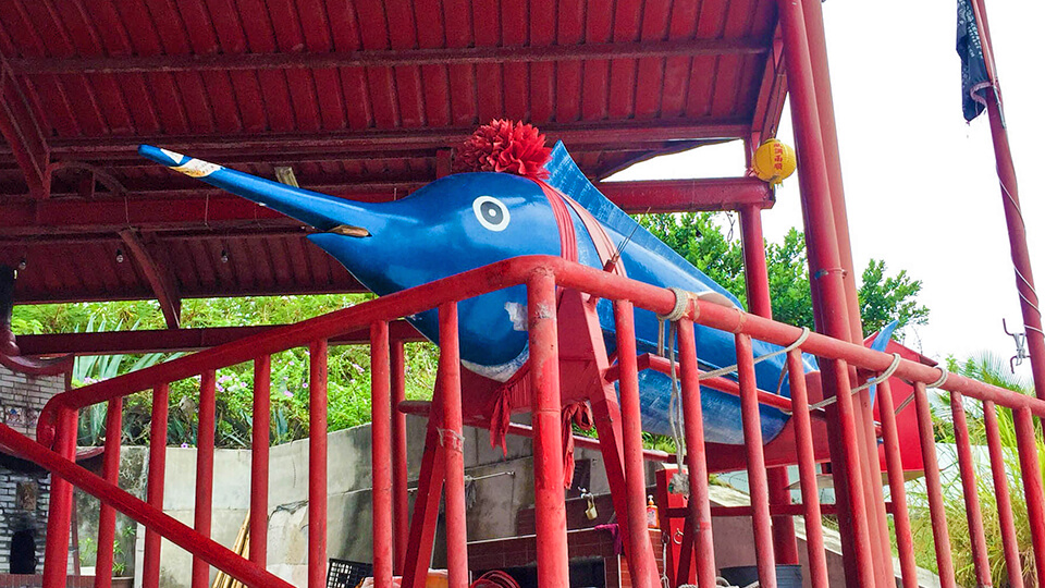 台湾でここだけの旗魚神（カジキの神様）-万善廟の旗魚神