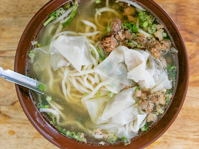 Fresh milk wonton ramen