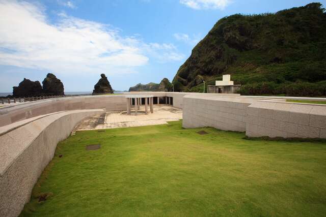 綠島人權紀念公園與不平坦的草原