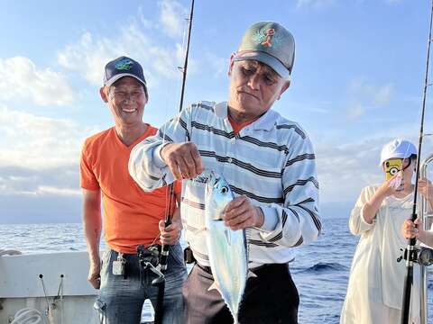 從海洋到餐桌，以一支釣魚法捕撈近海、數量較多的洄游魚類