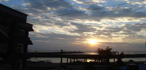 三仙台民宿的夕陽與海景景觀，迎著海風享受大自然的震懾