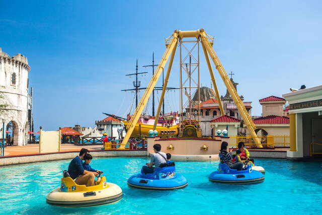 遠雄海洋公園的水上遊樂設施
