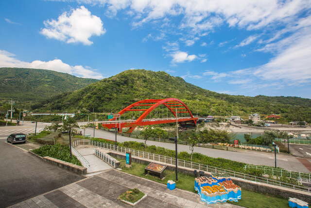 在奚卜蘭遊客中心可以觀看長虹橋