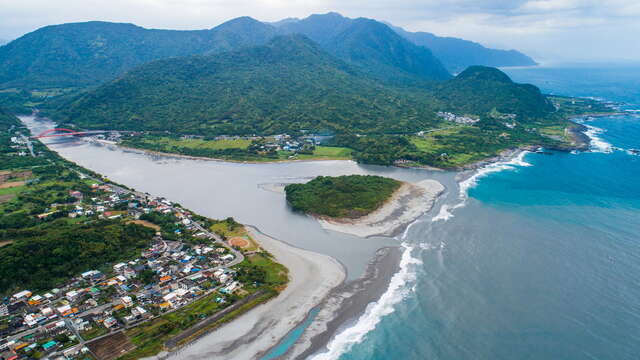 秀姑巒溪出海口及奚卜蘭島