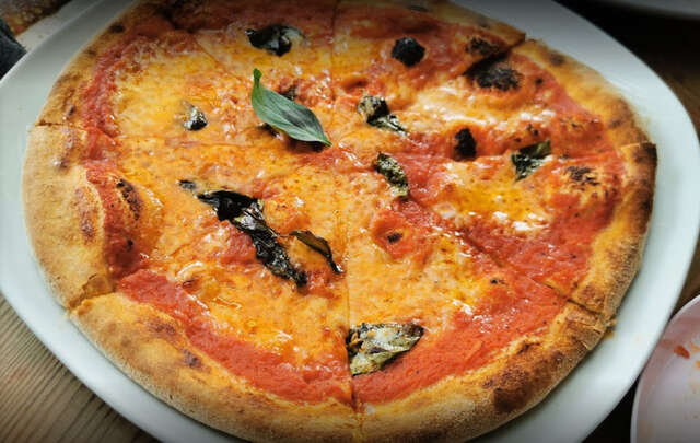 Dulan A Mano Pizza