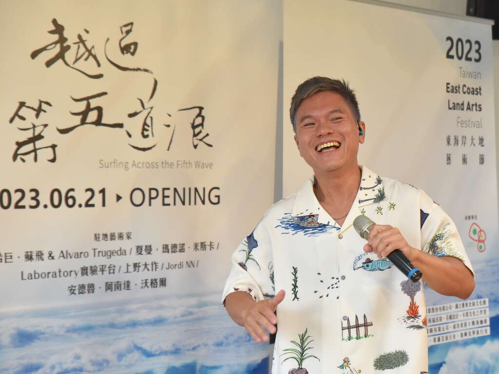 代言人舒米恩.魯碧演出