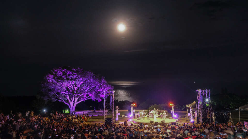 The Moonlit Sea Concert is full of people.