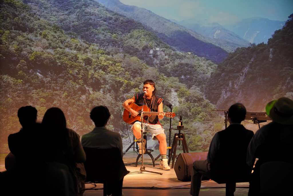 桑布伊演出
