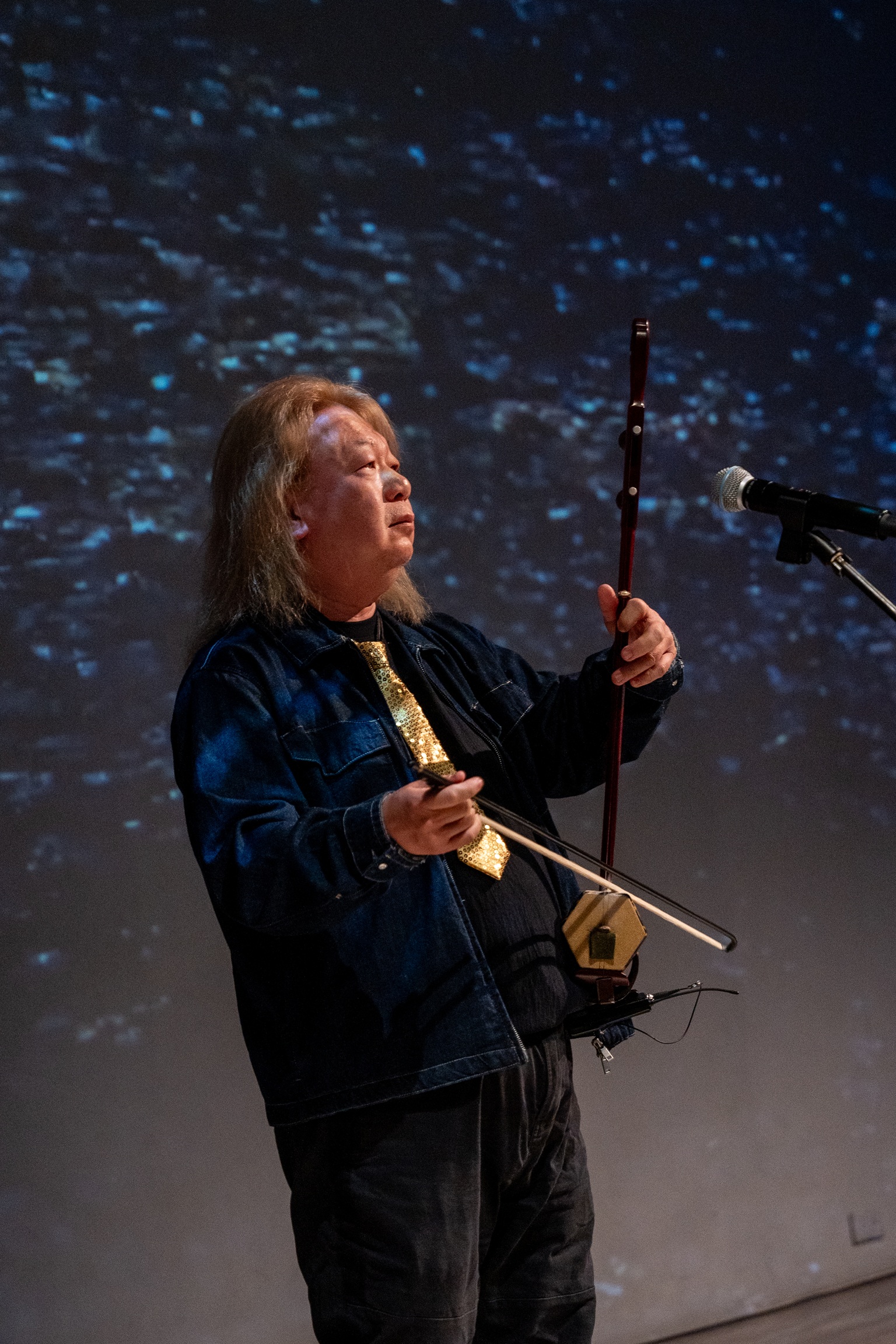 二胡大師温金龍演出