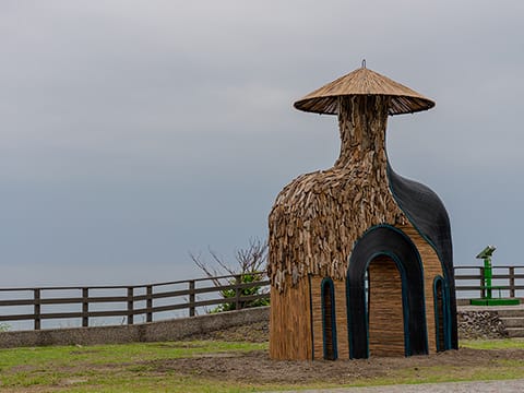 2025大地藝術節-藝術作品-「faki 的背影」（faki-阿美族語：伯伯、長輩）