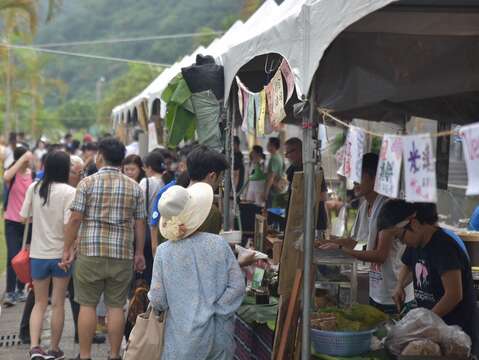 市集人潮