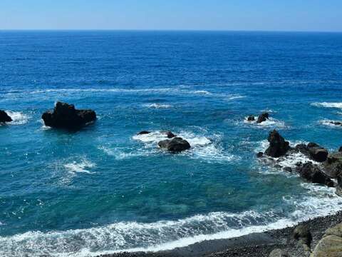 2019 Mother Island : Songs of Tidal Waves