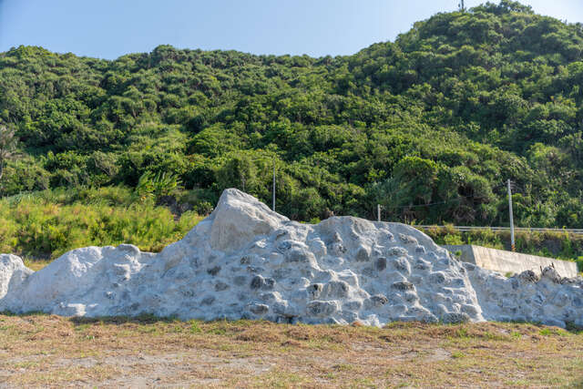 在海與山之間