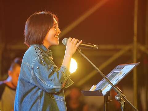 梁文音演出