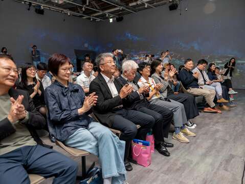 現場貴賓聆聽演出